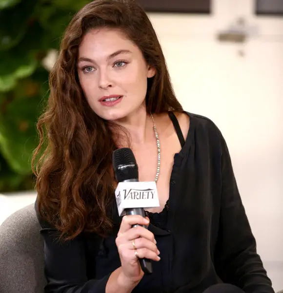 Alexa Davalos Talks On Giving Kids A Consistent Life After Getting